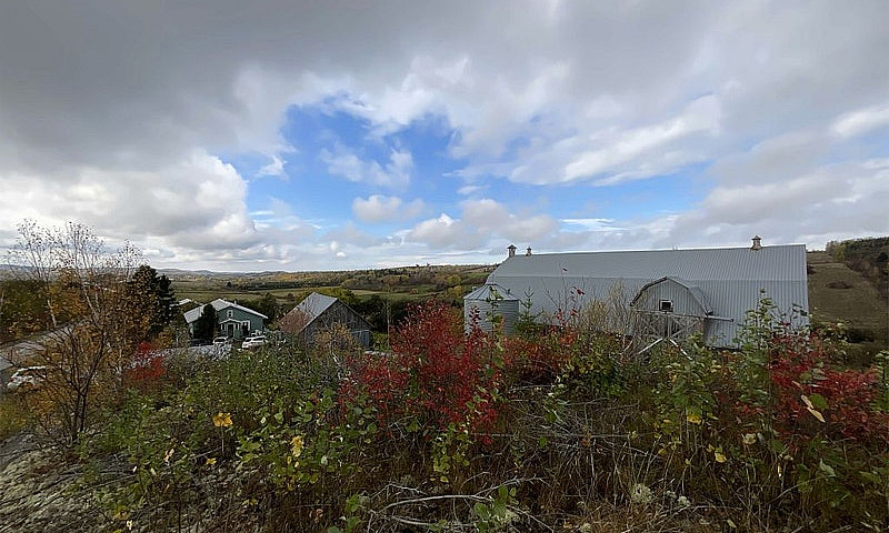 $850,000 - Acreage /...
