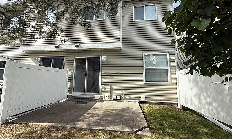 Newly Renovated 3-Be...