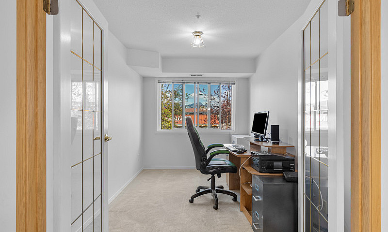 1550 Sqft Condo In T...