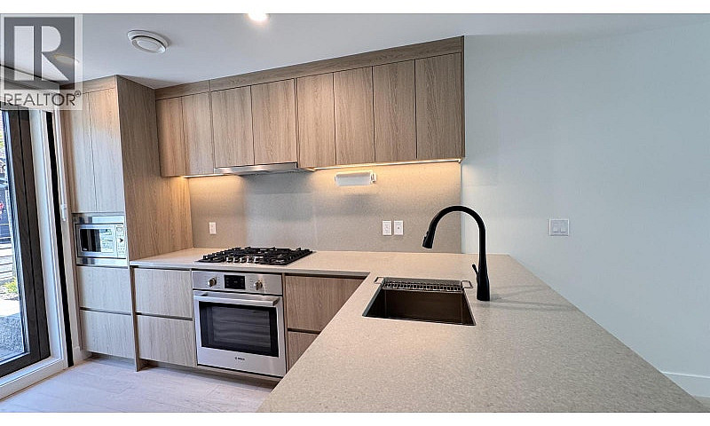 6258 Oak Street Vanc...