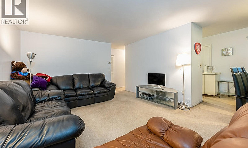 312 235 Keith Road W...