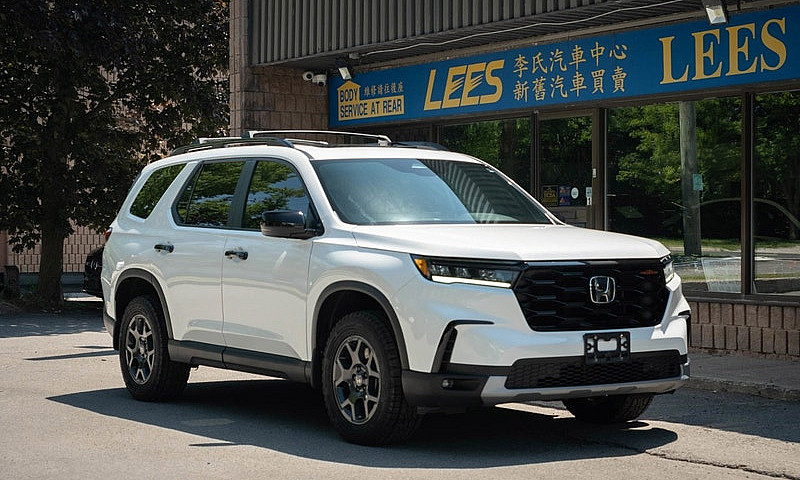 2025 Honda Pilot Tra...