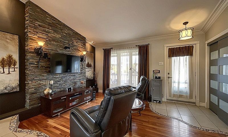 $615,000 - Bungalow ...