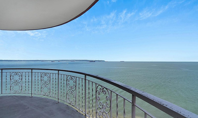 3 Bedroom Apartment ...