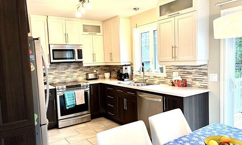 $415,000 - 2 Storey ...