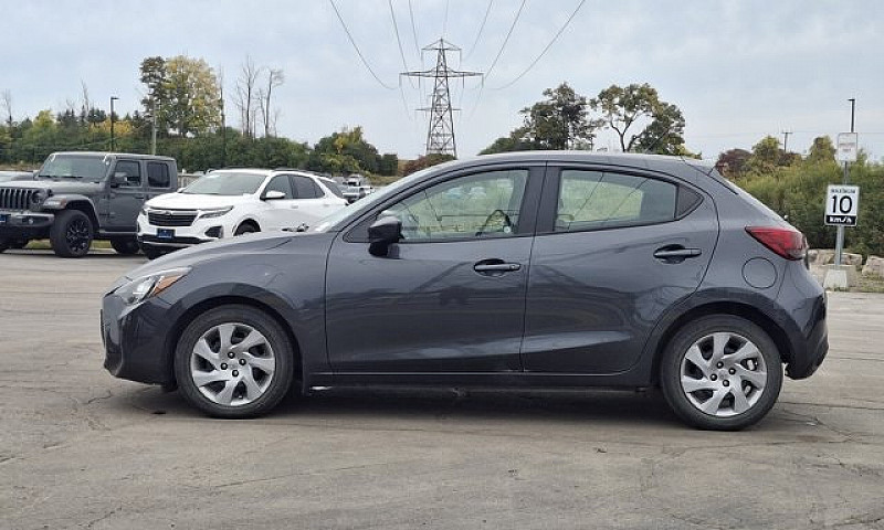 2020 Toyota Yaris Ha...