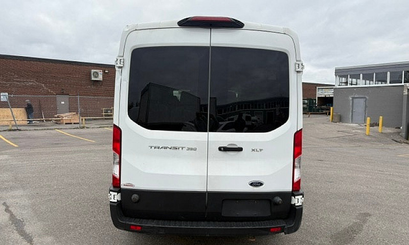 2019 Ford Transit T-...