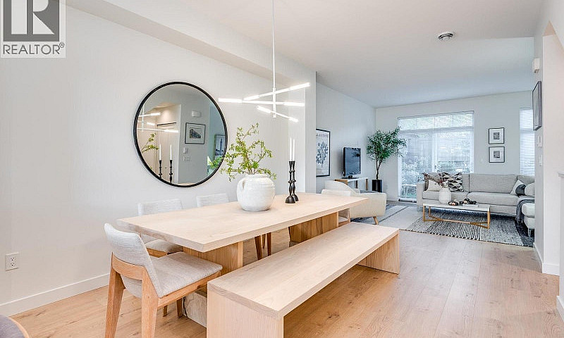 123 3565 Baycrest Av...