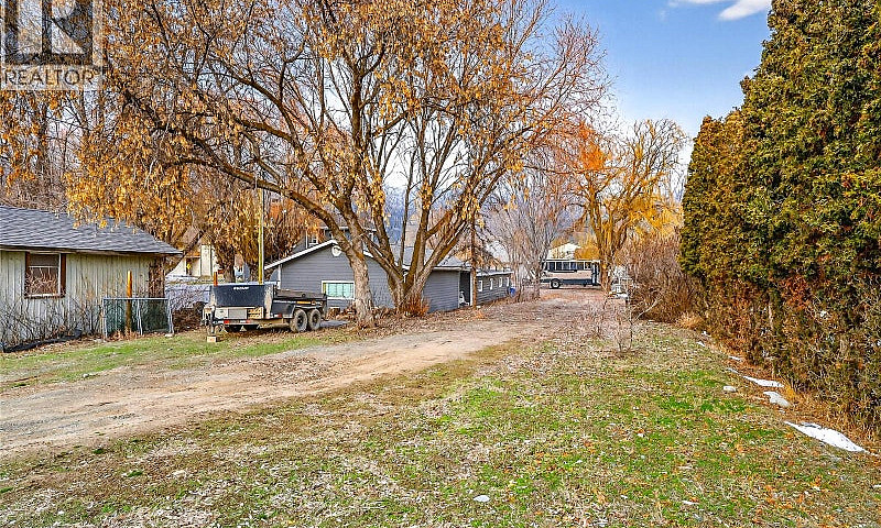2135 Merritt Avenue ...