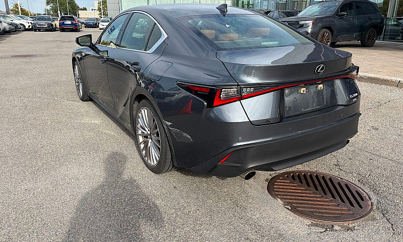 2021 Lexus Is Is 300...