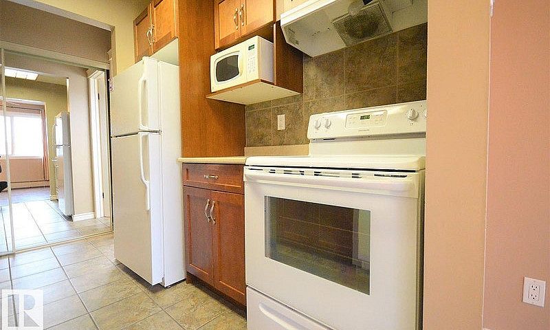 #203 5125 Riverbend ...