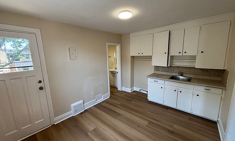 1 Bedroom Apartment ...