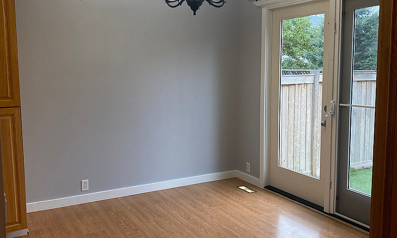 231 Athabasca Ave...