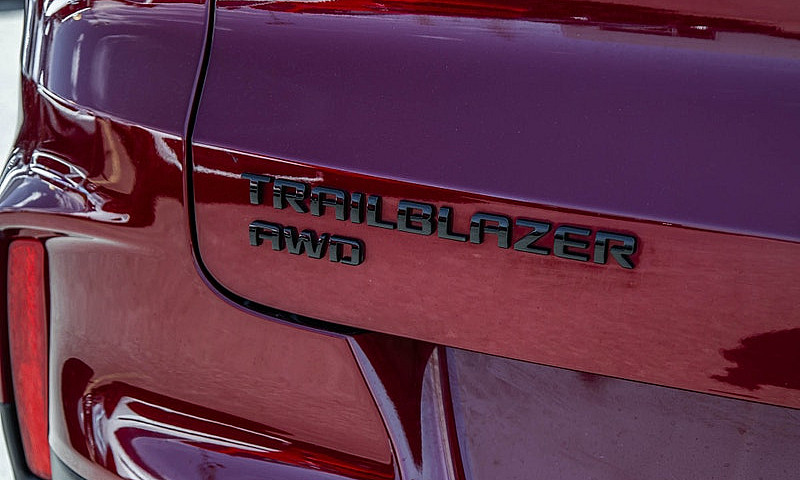 2022 Chevrolet Trail...