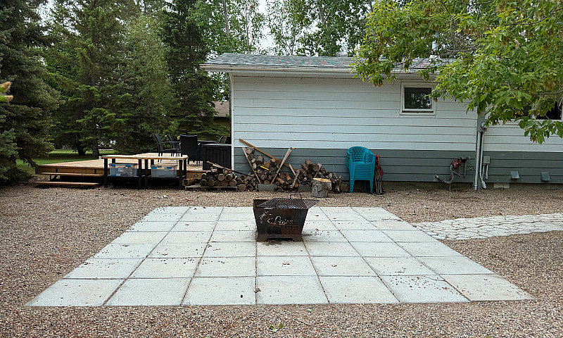 Home For Sale! 210 R...