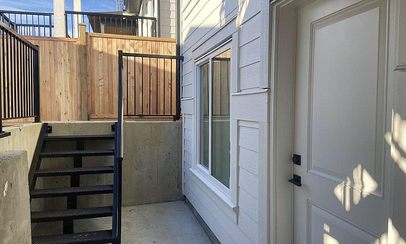 Basement Rental 1679...