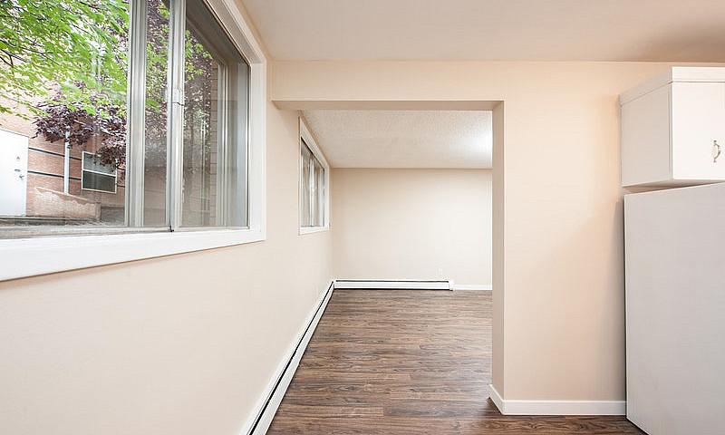 Shaughnessy Manor - ...