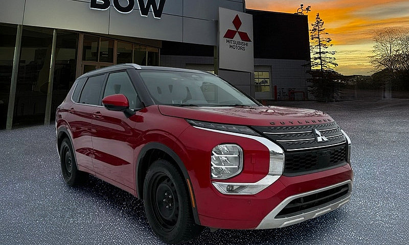 2023 Mitsubishi Outl...
