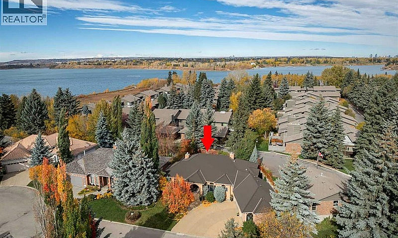 39 Baycrest Court Sw...