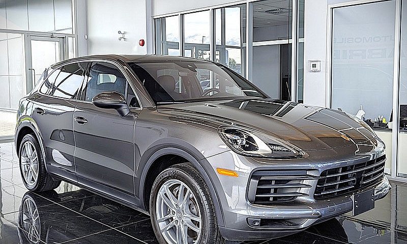 2022 Porsche Cayenne...