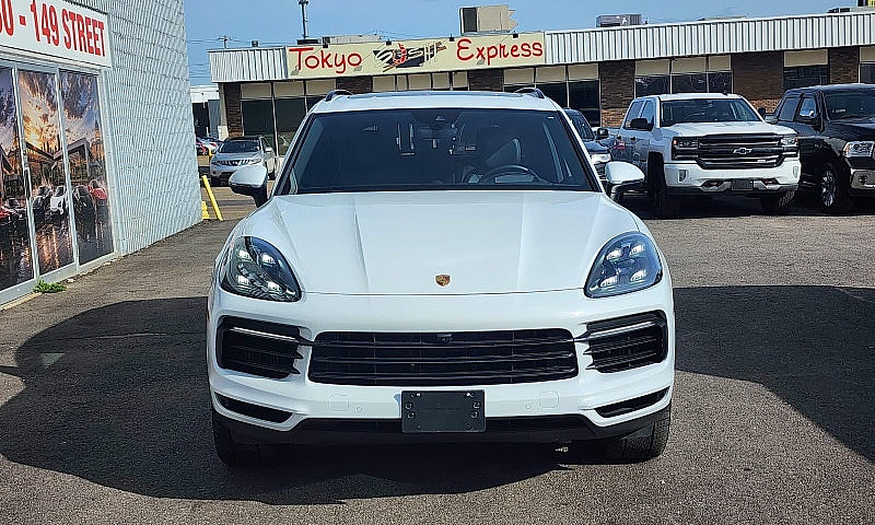 2019 Porsche Cayenne...