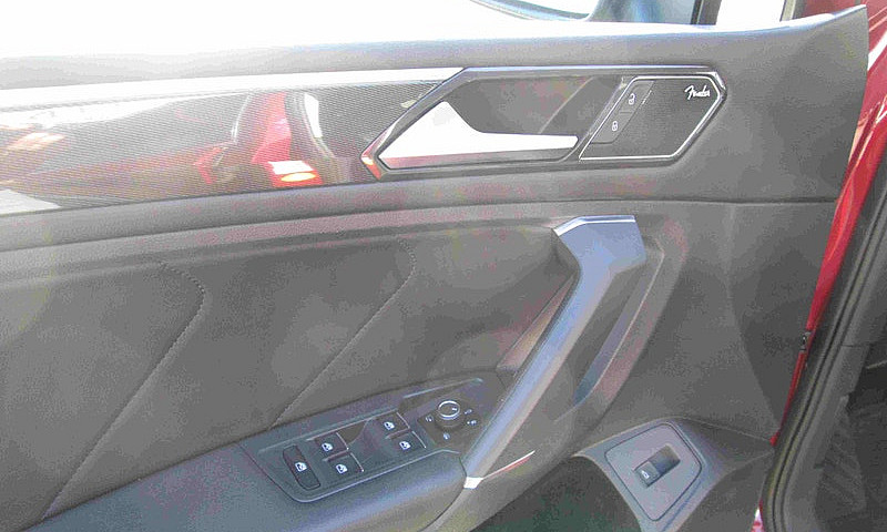 2018 Volkswagen Tigu...