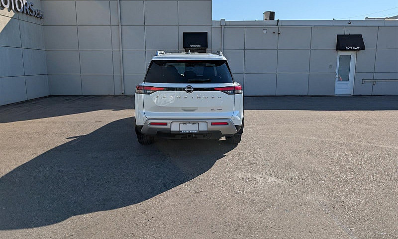 2024 Nissan Pathfind...