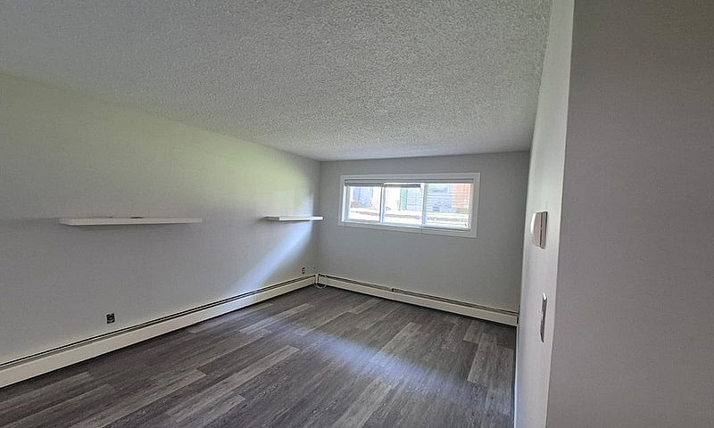 2 Bedroom Condo In R...