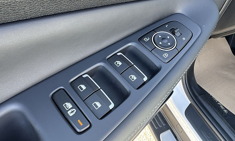 2023 Hyundai Santa F...