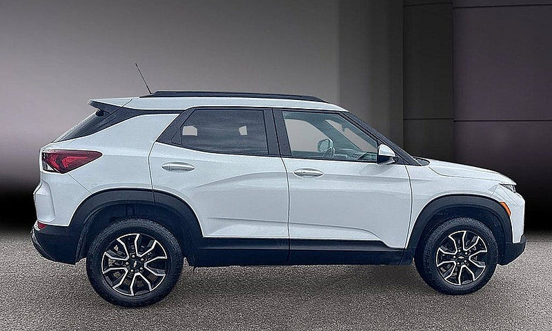 2023 Chevrolet Trail...