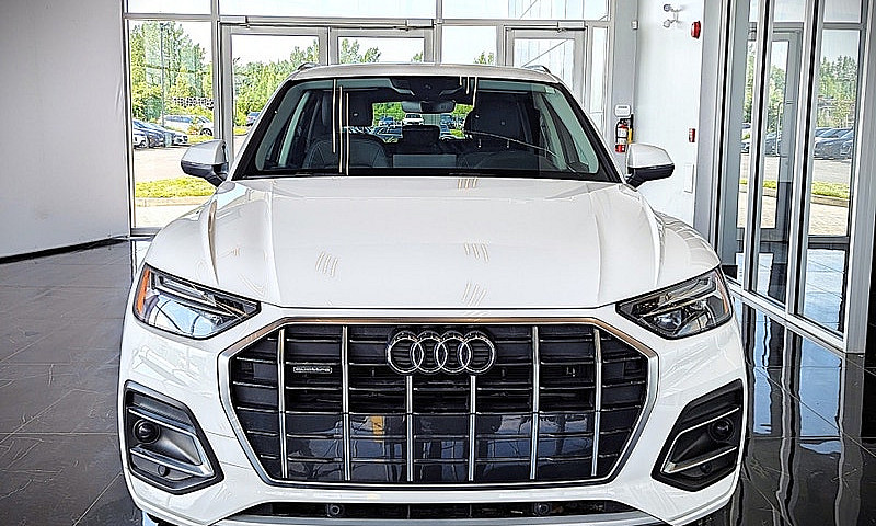 2023 Audi Q5 Komfort...