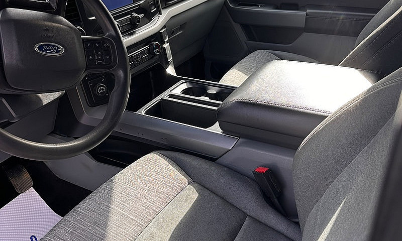 2022 Ford F-150 Xlt ...