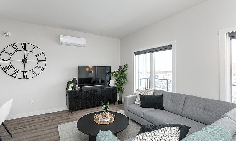 1 Bedroom, 1 Bathroo...