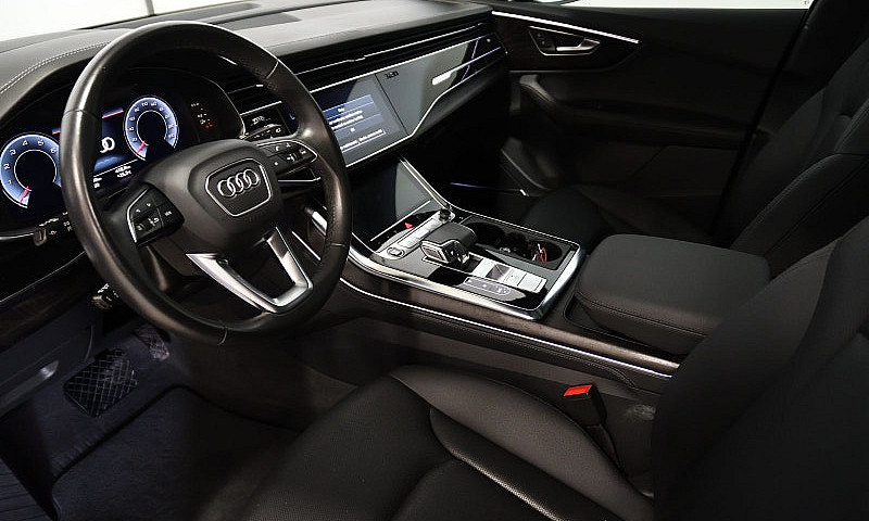 2023 Audi Q7 Technik...
