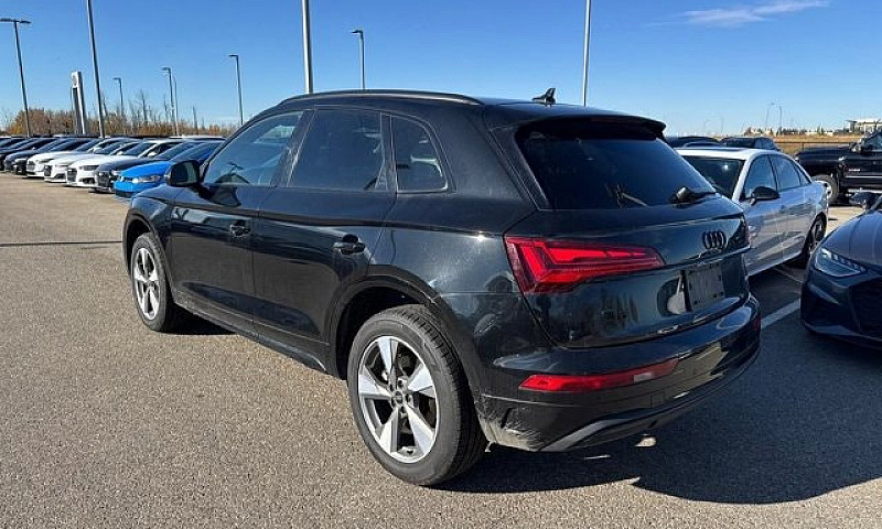 2023 Audi Q5 Komfort...