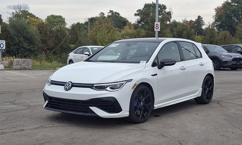 2023 Volkswagen Golf...