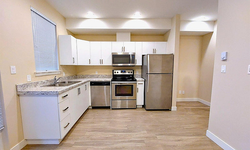 Bac Apartment For Re...