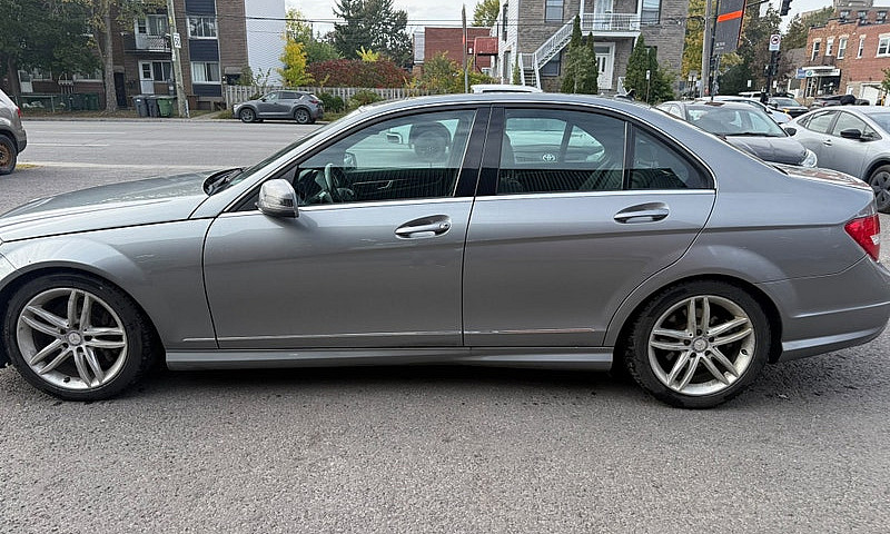 2012 Mercedes-Benz C...