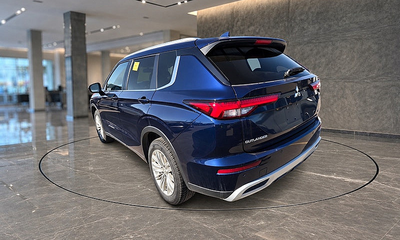 2023 Mitsubishi Outl...