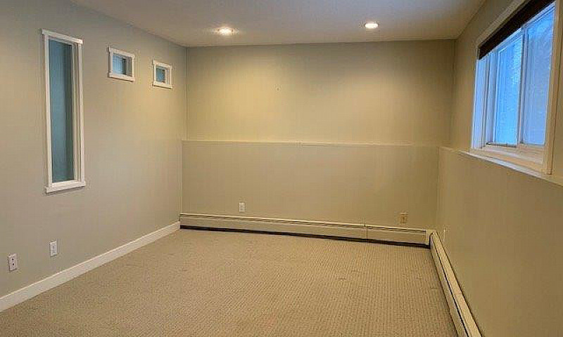 1 Bed & 1 Bath Apart...