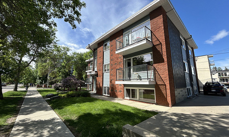 Studio Condo-Edmonto...