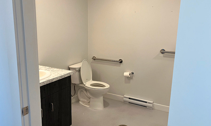 2 Bedroom Condo In O...