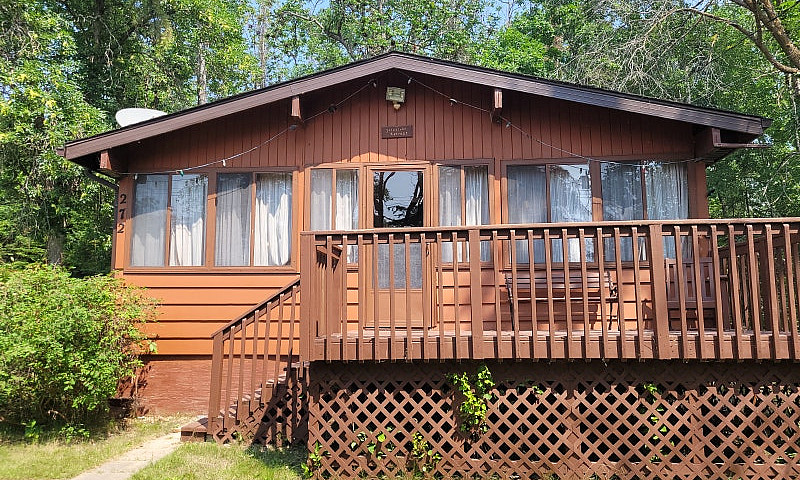 Well Maintained Cott...
