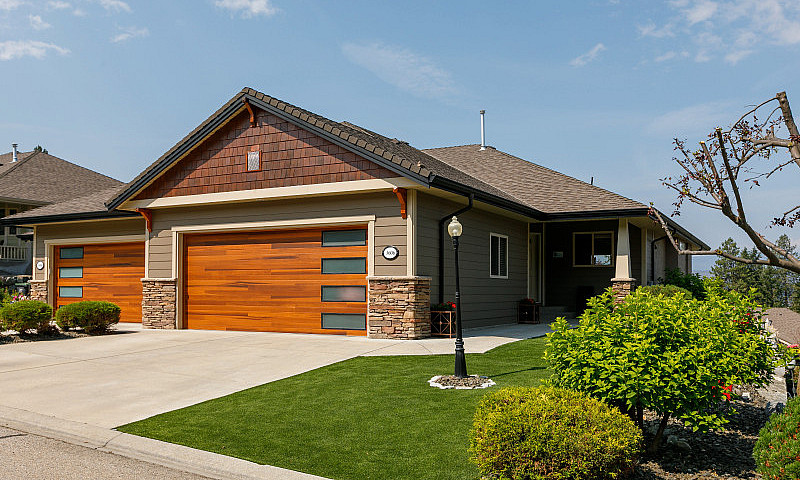 Stunning Home At Sun...
