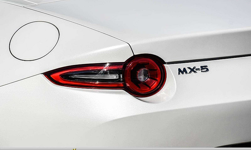 2024 Mazda Mx-5 Gs-P...