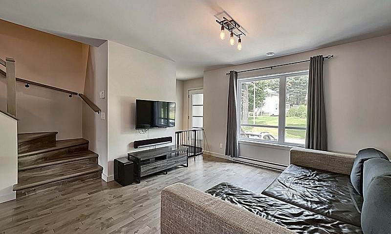 349 900$ - Maison En...