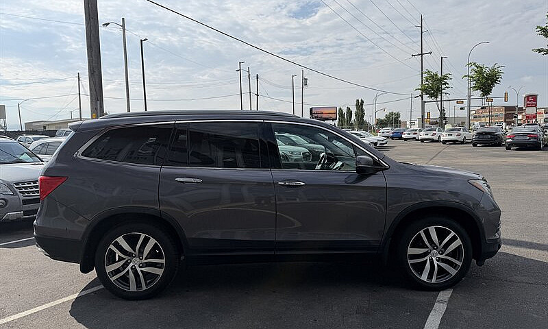 2017 Honda Pilot Tou...