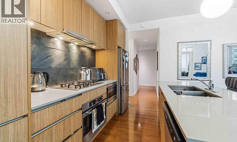 316 516 Foster Avenu...