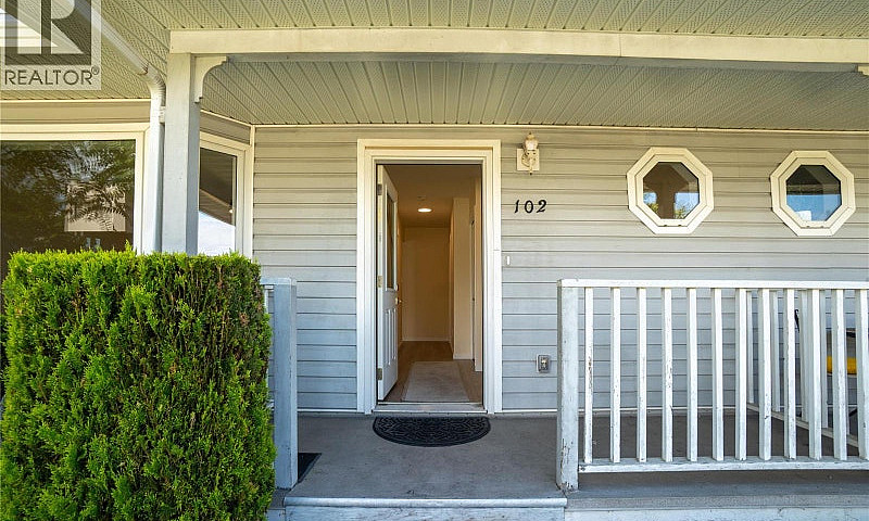 183 Maple Street Uni...