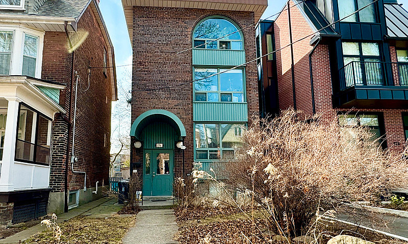 176 Howland Ave. Uni...